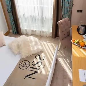 3* Otel Niss Business
